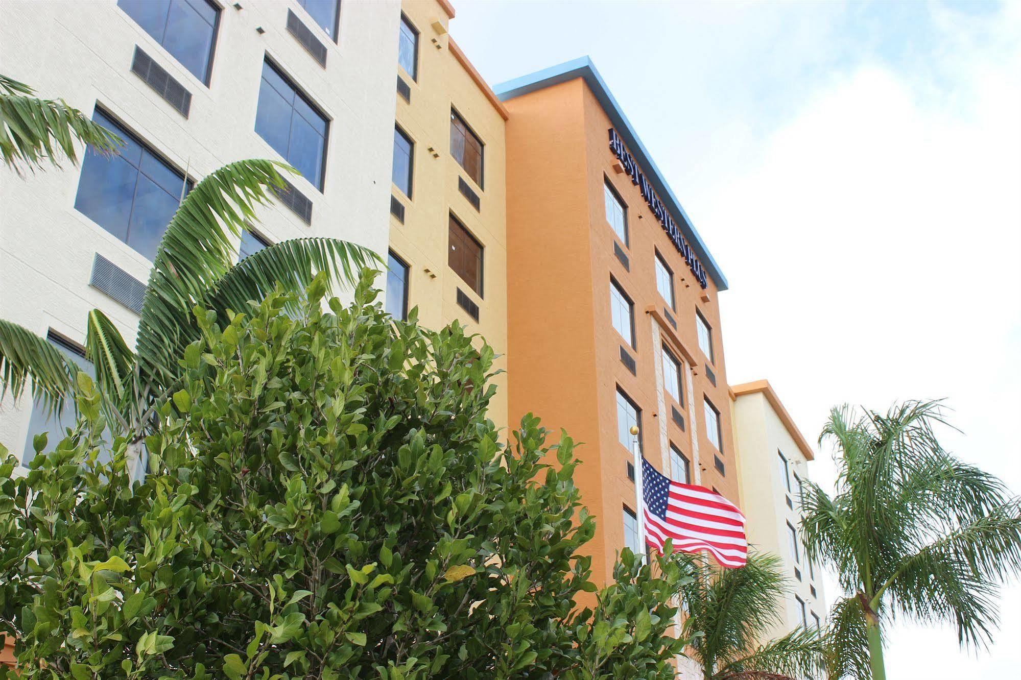 Western Miami Executive Airport And Hotel