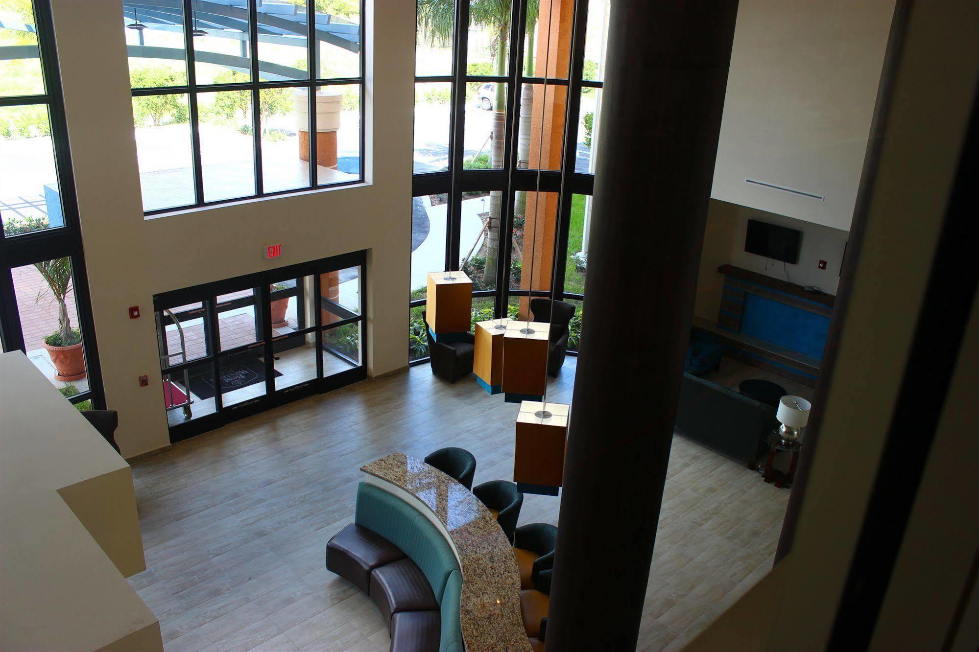 Hotel Western Miami Executive Airport And Country Walk